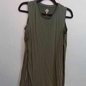 Green Gap Cut Out Shoulder Top